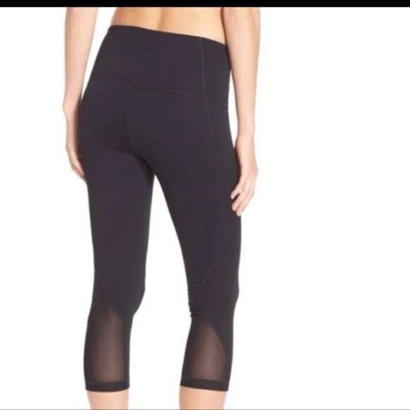 Zella Pants - Zella High -Rise Mesh Crop Athletic Active Leggings Black‎ Small
